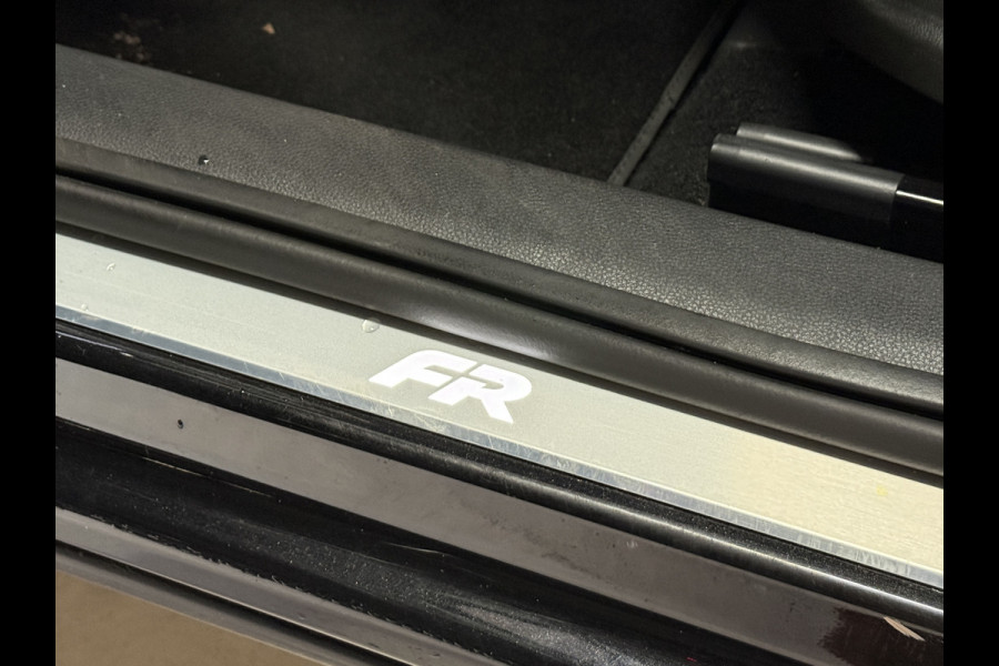 Seat Ateca 1.5 TSI FR Business Intense | Panoramadak | Apple Carplay | Camera