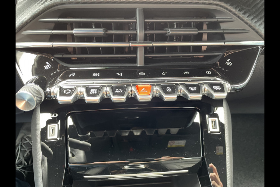 Peugeot 208 100pk GT-Line (Camera - Stoelverwarming - Automatische Airco - Parkeersensoren V+A - GT pakket)