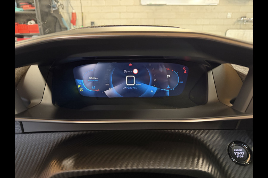 Peugeot 208 100pk GT-Line (Camera - Stoelverwarming - Automatische Airco - Parkeersensoren V+A - GT pakket)