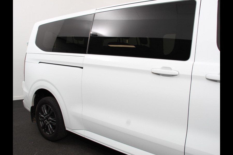 Ford Transit Custom 340 L2H1 Limited 65 kWh 8 persoons Cruise Control | Airco | Lichtmetalen Velgen | Extra getint glas