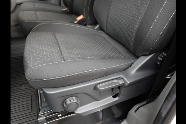 Ford Transit Custom 300 2.0 TDCI L2H1 Trend Nieuw Model BPM VRIJ! Ford Transit Custom 300 2.0 TDCI L2H1 Trend NM Automaat Airco Cruise Navi PDC Camera Carplay
