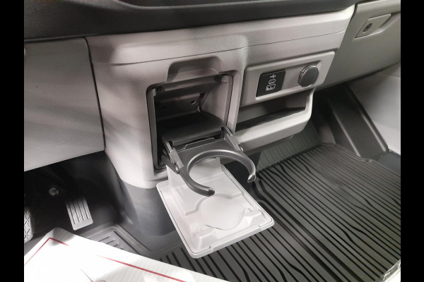 Ford Transit Custom 300 2.0 TDCI L2H1 Trend Nieuw Model BPM VRIJ! Ford Transit Custom 300 2.0 TDCI L2H1 Trend NM Navi Cruise Camera Parkeersensoren Trekhaak