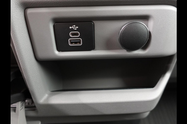 Ford Transit Custom 300 2.0 TDCI L2H1 Trend Nieuw Model Ford Transit Custom 300 2.0 TDCI L2H1 Trend NM Automaat Airco Cruise Navi PDC Camera Carplay