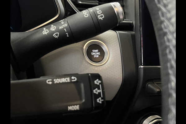 Renault Captur 1.3 TCe 155pk| Groot navi | PANO | ACC | 18" | Blindspot | Stoel&Stuur verwarming | Keurig nette goed onderhouden Captur.