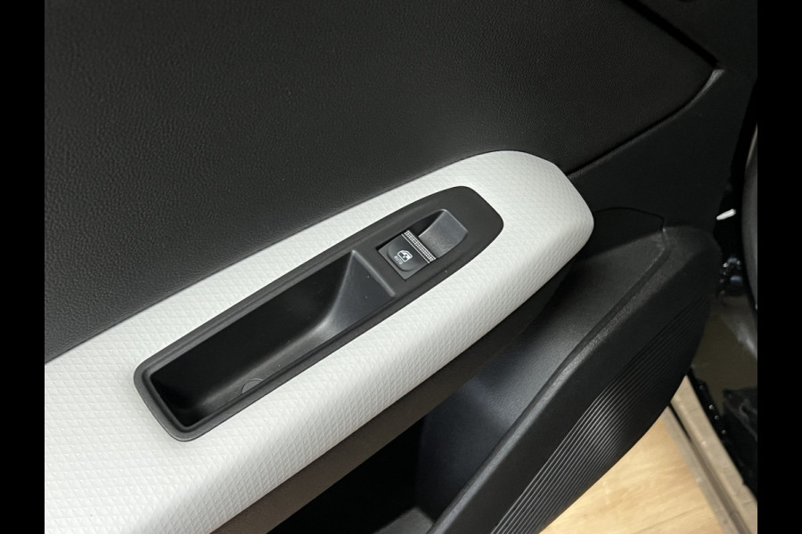 Renault Captur 1.3 TCe 155pk| Groot navi | PANO | ACC | 18" | Blindspot | Stoel&Stuur verwarming | Keurig nette goed onderhouden Captur.