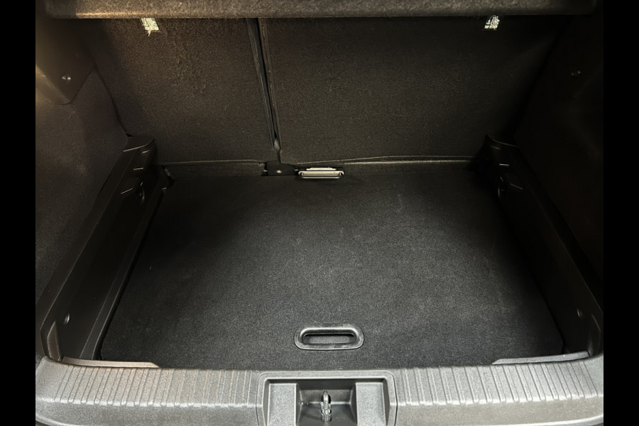 Renault Captur 1.3 TCe 155pk| Groot navi | PANO | ACC | 18" | Blindspot | Stoel&Stuur verwarming | Keurig nette goed onderhouden Captur.