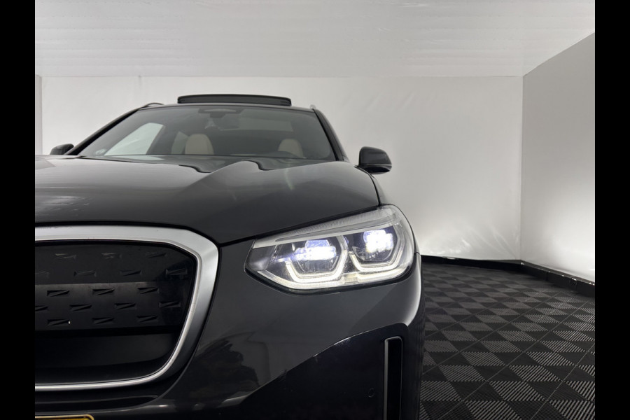 BMW iX3 High Executive 80 kWh [ 3-Fase-11kW ] {SOH-96%} (INCL-BTW) Aut. *PANO | LEATHER | HARMAN/KARDON | FULL-LED | BLINDSPOT | MEMORY-PACK | DIGI-COCKPIT | HEATED-SPORTSEATS | KEYLESS | TOPVIEW | DAB+ | NAVI-FULLMAP | HEAD-UP | 20''ALU*