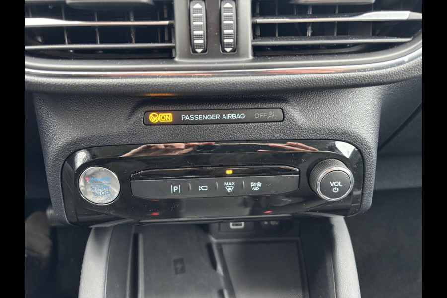 Ford Kuga 2.5 PHEV Titanium SCI |243pk | Orig. NL Auto | Wegklapbare trekhaak | Winter Pack | Adapitve cruise control | 2.100kg Trekgewicht