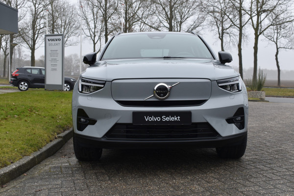 Volvo EX40 Extended Range 252PK Plus 82 kWh | Trekhaak | Elektr. Stoel | Camera | Stuurverwarming | ACC