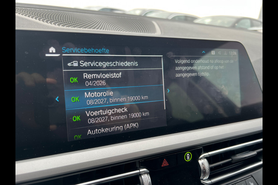 BMW 3 Serie Touring 320e xDrive Business Edition Plus Sport | Laser Led | Vol Leer | Stuurverwarming | Stoelverwarming | Keyless | Head-Up Display | Apple Carplay | Navigatie |