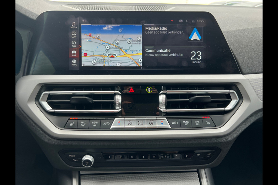 BMW 3 Serie Touring 320e xDrive Business Edition Plus Sport | Laser Led | Vol Leer | Stuurverwarming | Stoelverwarming | Keyless | Head-Up Display | Apple Carplay | Navigatie |