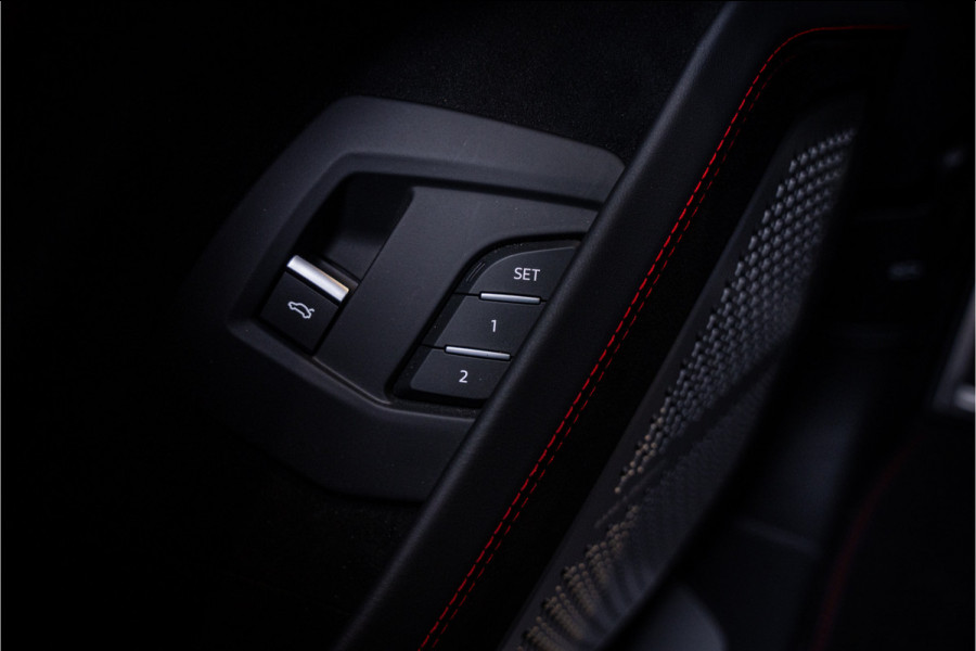 Lamborghini Urus 4.0 V8 Performante - Original Color l Akrapovic l Carbon Pack