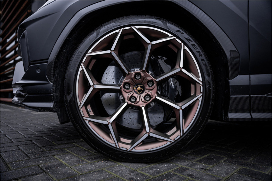 Lamborghini Urus 4.0 V8 Performante - Original Color l Akrapovic l Carbon Pack