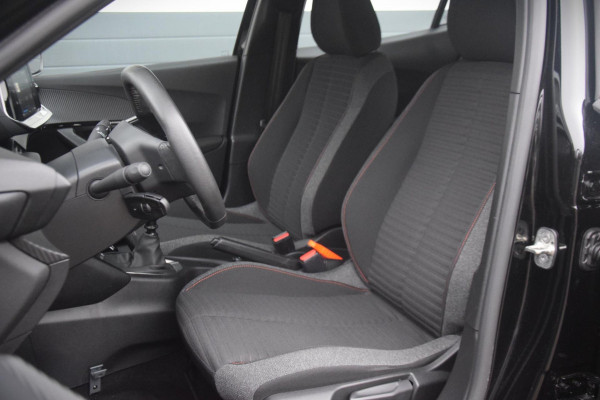 Peugeot 2008 1.2 PureTech Active Pack NAVIGATIE FULL MAP/CRUISE CONTROL/16" ALL SEASON BANDEN