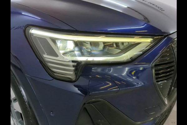 Audi e-tron e-tron 50 quattro Launch edition Black 71 kWh S-Line | Panoramadak | Stoelverwarming | Adaptive Cruise Control | Memory Seat | Parkeersensoren | Keyless | Apple Carplay