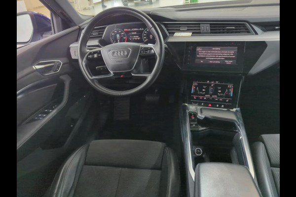 Audi e-tron e-tron 50 quattro Launch edition Black 71 kWh S-Line | Panoramadak | Stoelverwarming | Adaptive Cruise Control | Memory Seat | Parkeersensoren | Keyless | Apple Carplay