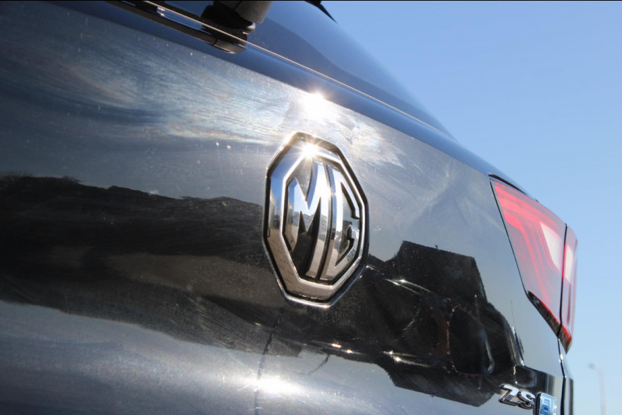 MG Mg Zs EV Luxury 45kWh AllSeason Panodak Leder !!NIEUWBINNEN!!