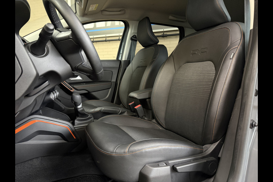 Dacia Duster 1.3 TCe 150 Extreme | Navi | 17" | Blindspot | 360 | Stoelverwarming | Cruise control | 100% Dealer onderhouden!