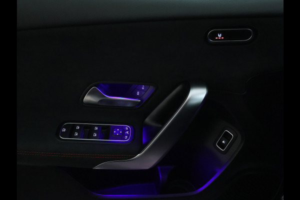 Mercedes-Benz A-Klasse 250 e Star Edition AMG Line | AMG Line | Sfeerverlichting | Achteruitrijcamera | Apple CarPlay | Inclusief 24 maanden MB Certified garantie voor Europa.