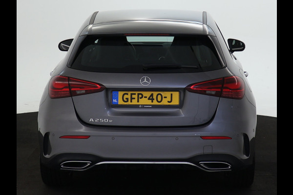 Mercedes-Benz A-Klasse 250 e Star Edition AMG Line | AMG Line | Sfeerverlichting | Achteruitrijcamera | Apple CarPlay | Inclusief 24 maanden MB Certified garantie voor Europa.