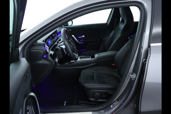 Mercedes-Benz A-Klasse 250 e Star Edition AMG Line | AMG Line | Sfeerverlichting | Achteruitrijcamera | Apple CarPlay | Inclusief 24 maanden MB Certified garantie voor Europa.