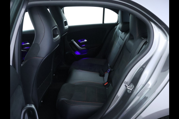 Mercedes-Benz A-Klasse 250 e Star Edition AMG Line | AMG Line | Sfeerverlichting | Achteruitrijcamera | Apple CarPlay | Inclusief 24 maanden MB Certified garantie voor Europa.