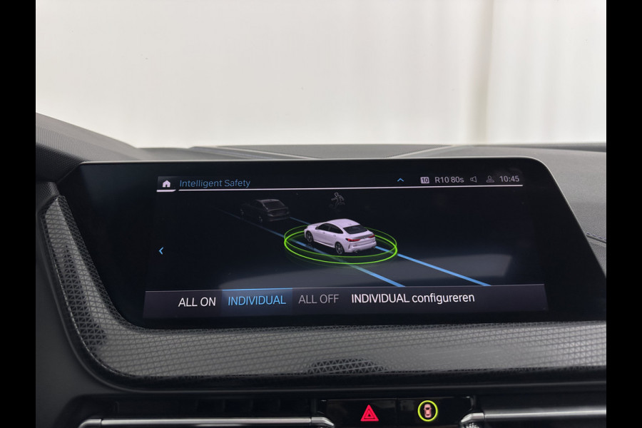 BMW 2 Serie Gran Coupé 220i M-Sportpack Business Edition (INCL-BTW) Aut. *PANO | MICROFIBRE-SPORTSEATS | FULL-LED | DIGI-COCKPIT | CAMERA | NAVI-FULLMAP | HIFI-SOUND | DAB+ | ECC | PDC | CRUISE | CARPLAY | KEYLESS | PRIVACYGLASS | 18"ALU*