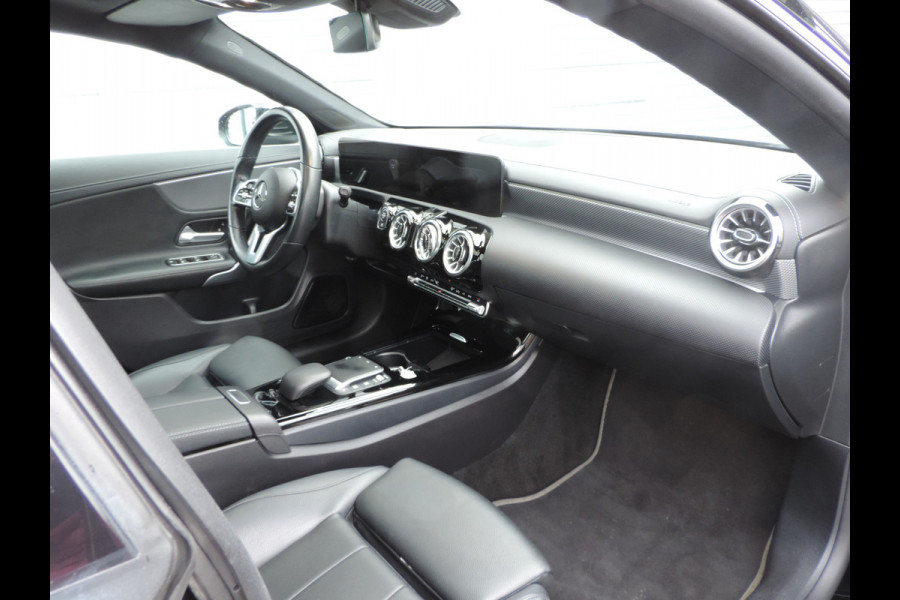 Mercedes-Benz CLA-Klasse Shooting Brake 200 Business Solution Luxury panoramadak trekhaak