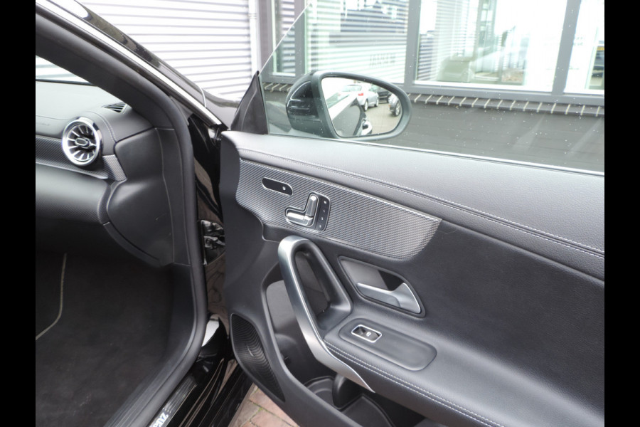 Mercedes-Benz CLA-Klasse Shooting Brake 200 Business Solution Luxury panoramadak trekhaak