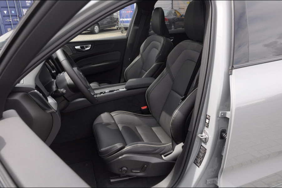 Volvo XC60 T8 455PK Facelift AWD Plus Black Edition Head up display / Luchtvering / Trekhaak / Apple Carplay / Adaptive cruise control / Panorama dak / Sportstoelen / Elektrisch bedienbare bestuurderstoel met geheugen / Keyless Entry / Elektrische achterklep
