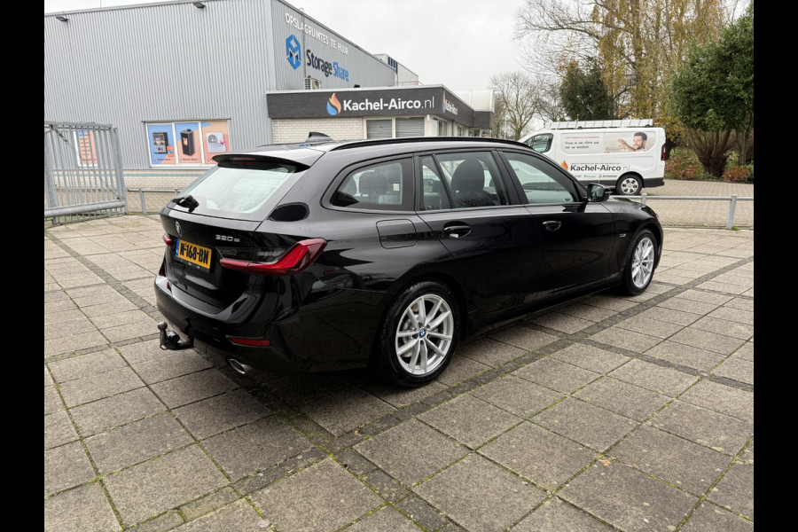 BMW 3 Serie Touring 320e Aut. Hybrid Executive Business | Leder Sport | Trekhaak | BMW Laser |