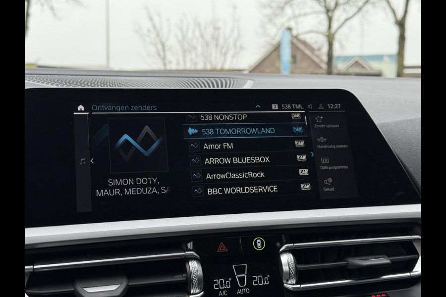 BMW 3 Serie Touring 320e Aut. Hybrid Executive Business | Leder Sport | Trekhaak | BMW Laser |