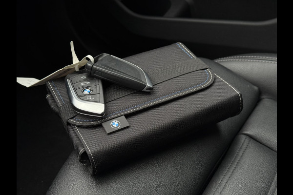 BMW 3 Serie Touring 320e Aut. Hybrid Executive Business | Leder Sport | Trekhaak | BMW Laser |