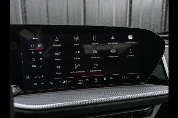 Audi Q5 Sportback 2.0 TFSI e-hybrid quattro S edition Competition 368pk | Luchtvering S-Seats | Panoramadak | Trekhaak | Digital Oled |