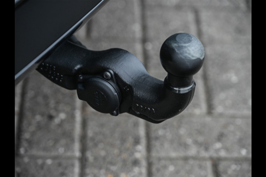 Audi Q5 Sportback 2.0 TFSI e-hybrid quattro S edition Competition 368pk | Luchtvering S-Seats | Panoramadak | Trekhaak | Digital Oled |