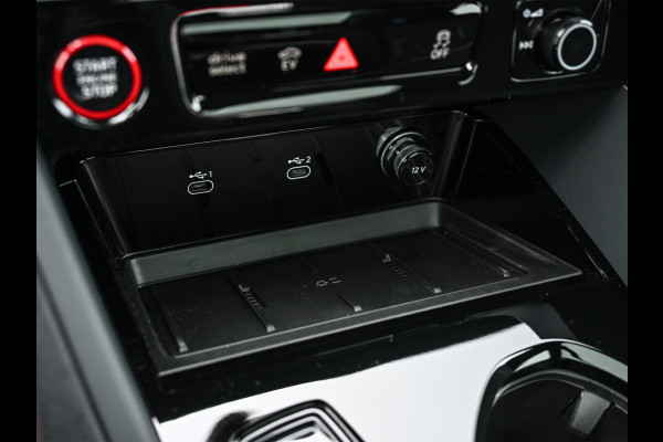 Audi Q5 Sportback 2.0 TFSI e-hybrid quattro S edition Competition 368pk | Luchtvering S-Seats | Panoramadak | Trekhaak | Digital Oled |