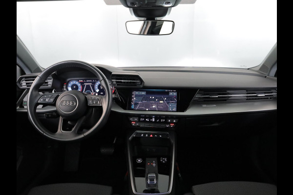 Audi A3 Limousine 30 TFSI Advanced edition 110 pk S-tronic | Navigatie | Parkeersensoren (Park assist) | Apple Carplay/Android Auto | Stoelverwarming |