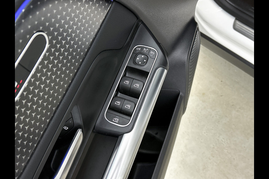 Mercedes-Benz GLA 250 e Plug-In Hybride Trekhaak | Ledkoplampen | Sfeerverlichting | Stuur en Stoelverwarming | Keyless-Go. Inclusief 24 maanden Mercedes-Benz Certified garantie voor Europa.