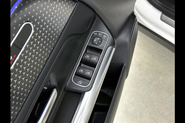 Mercedes-Benz GLA 250 e Plug-In Hybride Trekhaak | Ledkoplampen | Sfeerverlichting | Stuur en Stoelverwarming | Keyless-Go. Inclusief 24 maanden Mercedes-Benz Certified garantie voor Europa.