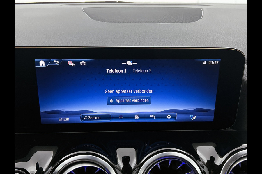 Mercedes-Benz GLA 250 e Plug-In Hybride Trekhaak | Ledkoplampen | Sfeerverlichting | Stuur en Stoelverwarming | Keyless-Go. Inclusief 24 maanden Mercedes-Benz Certified garantie voor Europa.