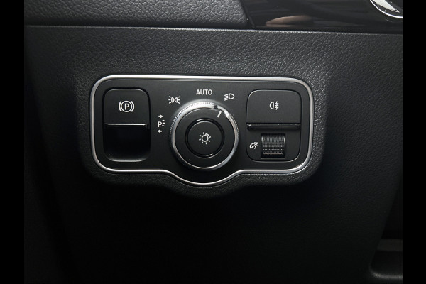 Mercedes-Benz GLA 250 e Plug-In Hybride Trekhaak | Ledkoplampen | Sfeerverlichting | Stuur en Stoelverwarming | Keyless-Go. Inclusief 24 maanden Mercedes-Benz Certified garantie voor Europa.