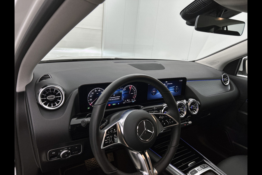 Mercedes-Benz GLA 250 e Plug-In Hybride Trekhaak | Ledkoplampen | Sfeerverlichting | Stuur en Stoelverwarming | Keyless-Go. Inclusief 24 maanden Mercedes-Benz Certified garantie voor Europa.