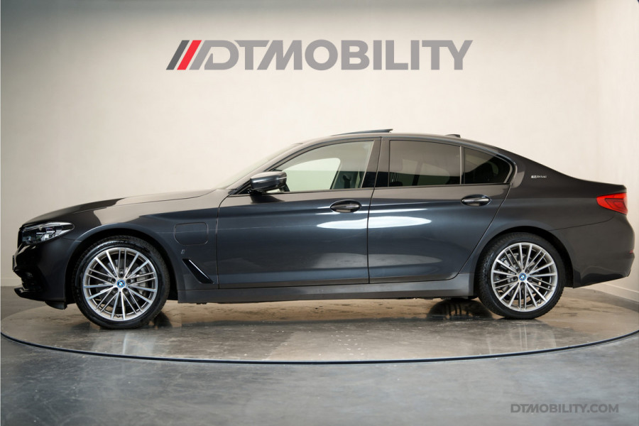 BMW 5 Serie 530e High Executive | Schuifdak | Adaptief cruise