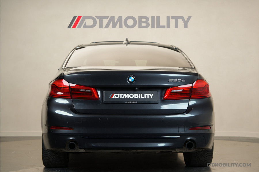 BMW 5 Serie 530e High Executive | Schuifdak | Adaptief cruise