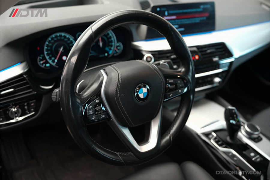 BMW 5 Serie 530e High Executive | Schuifdak | Adaptief cruise