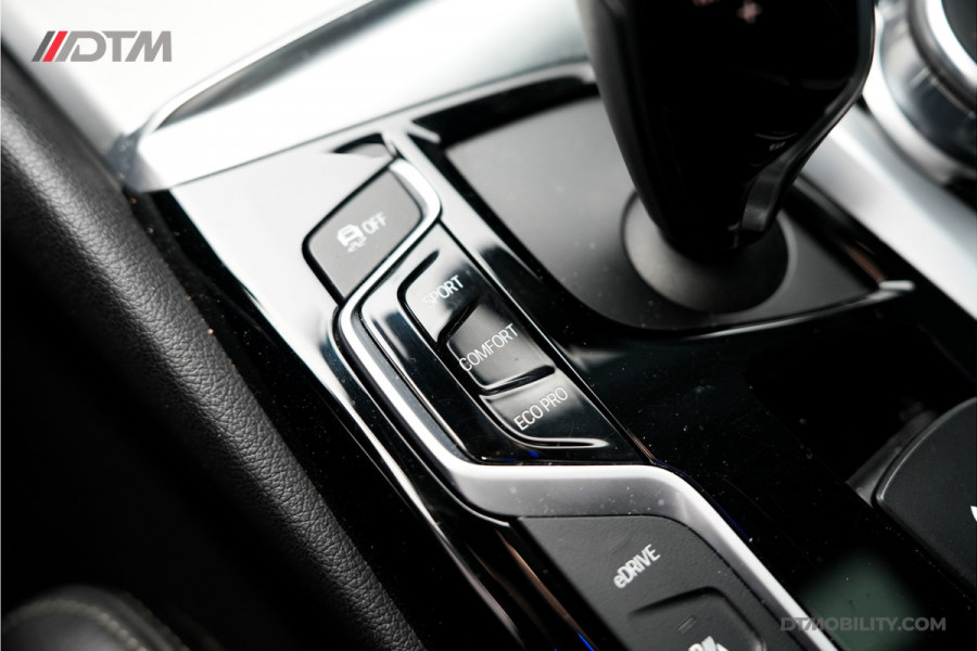 BMW 5 Serie 530e High Executive | Schuifdak | Adaptief cruise