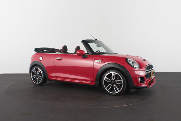 MINI Cabrio 2.0 Cooper S John Cooper Works > 192pk/H&K/Head-up/18inch/Chili red/Aerodynamica Kit...