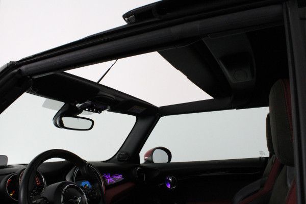 MINI Cabrio 2.0 Cooper S John Cooper Works > 192pk/H&K/Head-up/18inch/Chili red/Aerodynamica Kit...