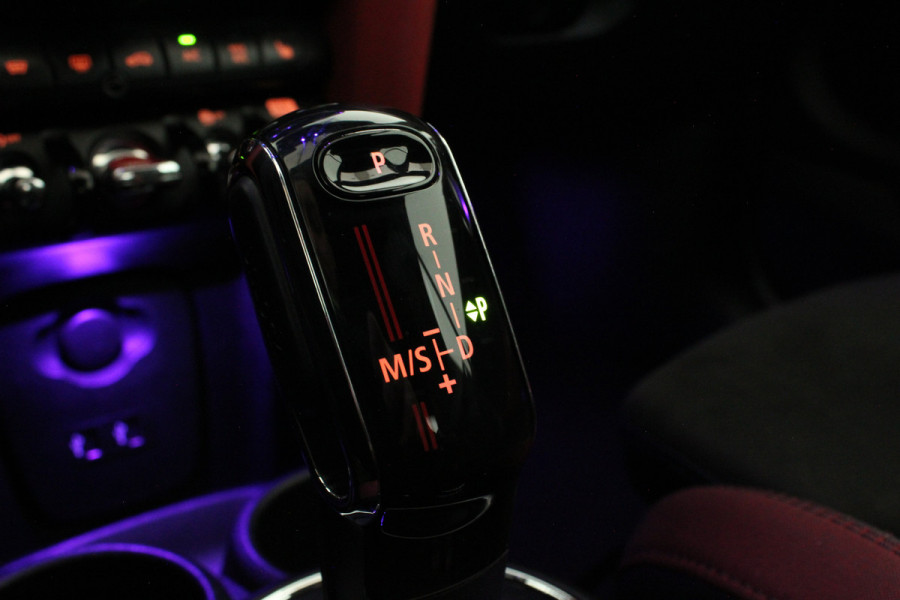 MINI Cabrio 2.0 Cooper S John Cooper Works > 192pk/H&K/Head-up/18inch/Chili red/Aerodynamica Kit...