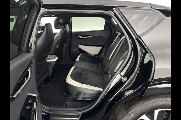 Kia Ev6 GT-Line 77.4 kWh (3-Fase-11kW) {SOH-98%} (INCL-BTW) Aut. *HEATPUMP | PANO | HEAD-UP | LEATHER-ALCANTARA | ADAPTIVE-CRUISE | DIGI-COCKPIT | MERIDIAN-AUDIO | MEMORYPACK | FULL-LED | KEYLESS | TOPVIEW | DAB | BLINDSPOT | NAVI-FULLMAP |